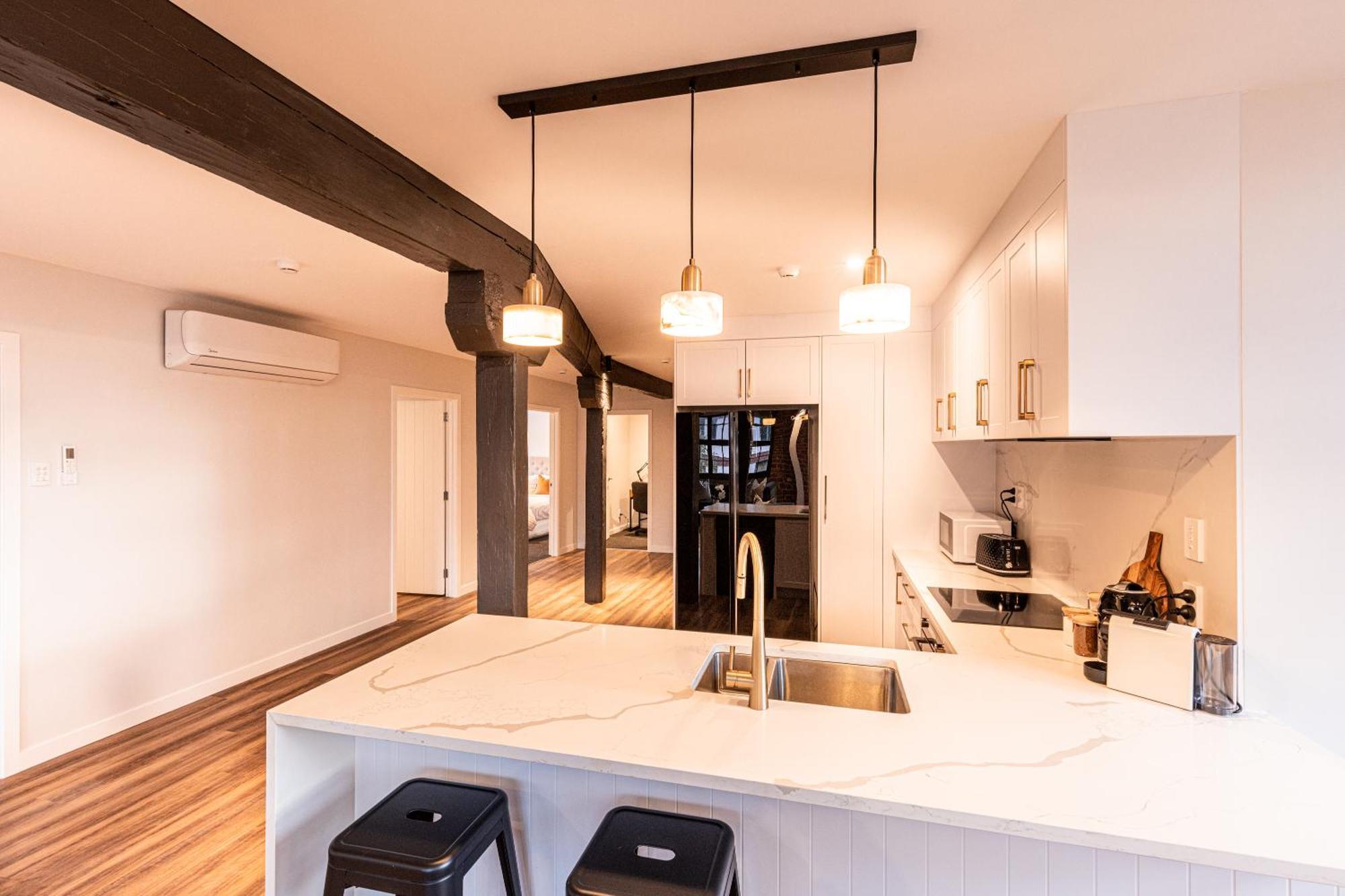 Johnston Apartments - Award-Winning Building, Your Unforgettable Stay Whanganui Buitenkant foto
