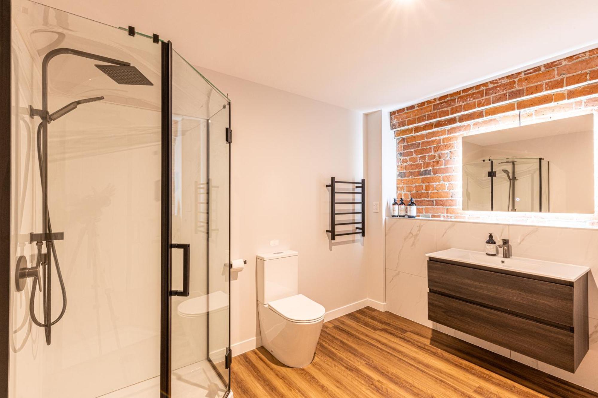 Johnston Apartments - Award-Winning Building, Your Unforgettable Stay Whanganui Buitenkant foto