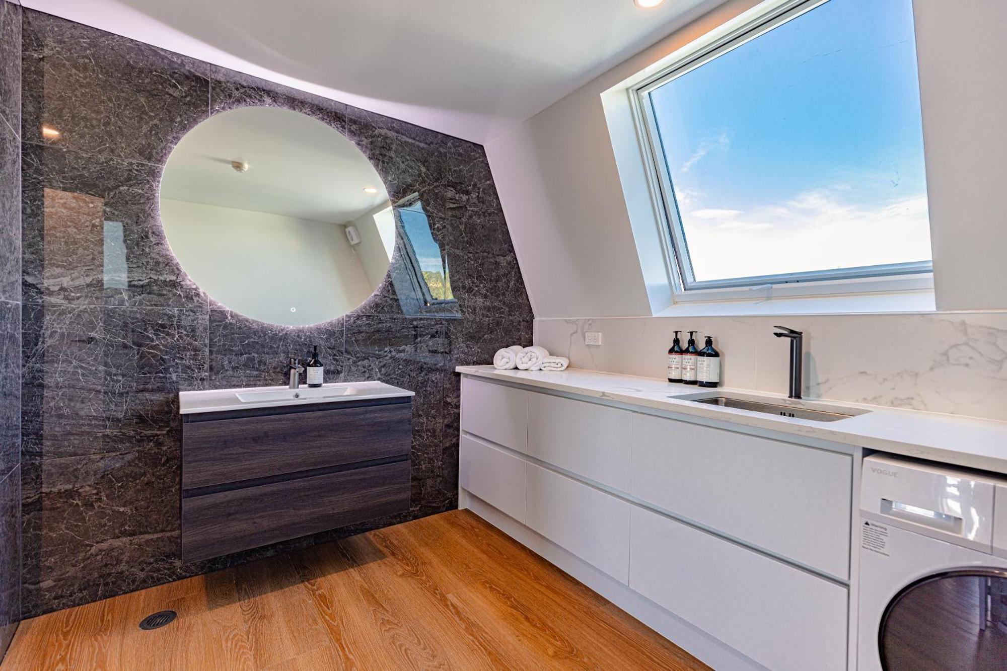 Johnston Apartments - Award-Winning Building, Your Unforgettable Stay Whanganui Buitenkant foto