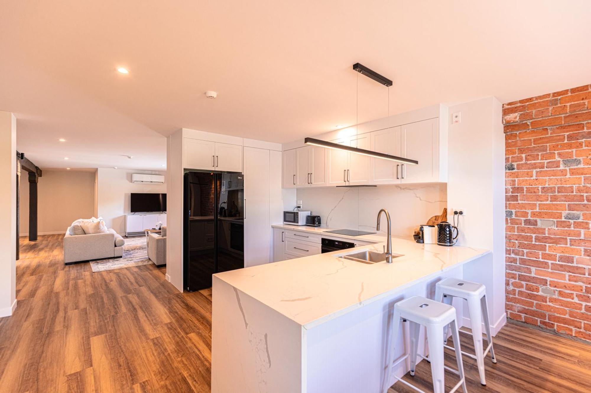 Johnston Apartments - Award-Winning Building, Your Unforgettable Stay Whanganui Buitenkant foto