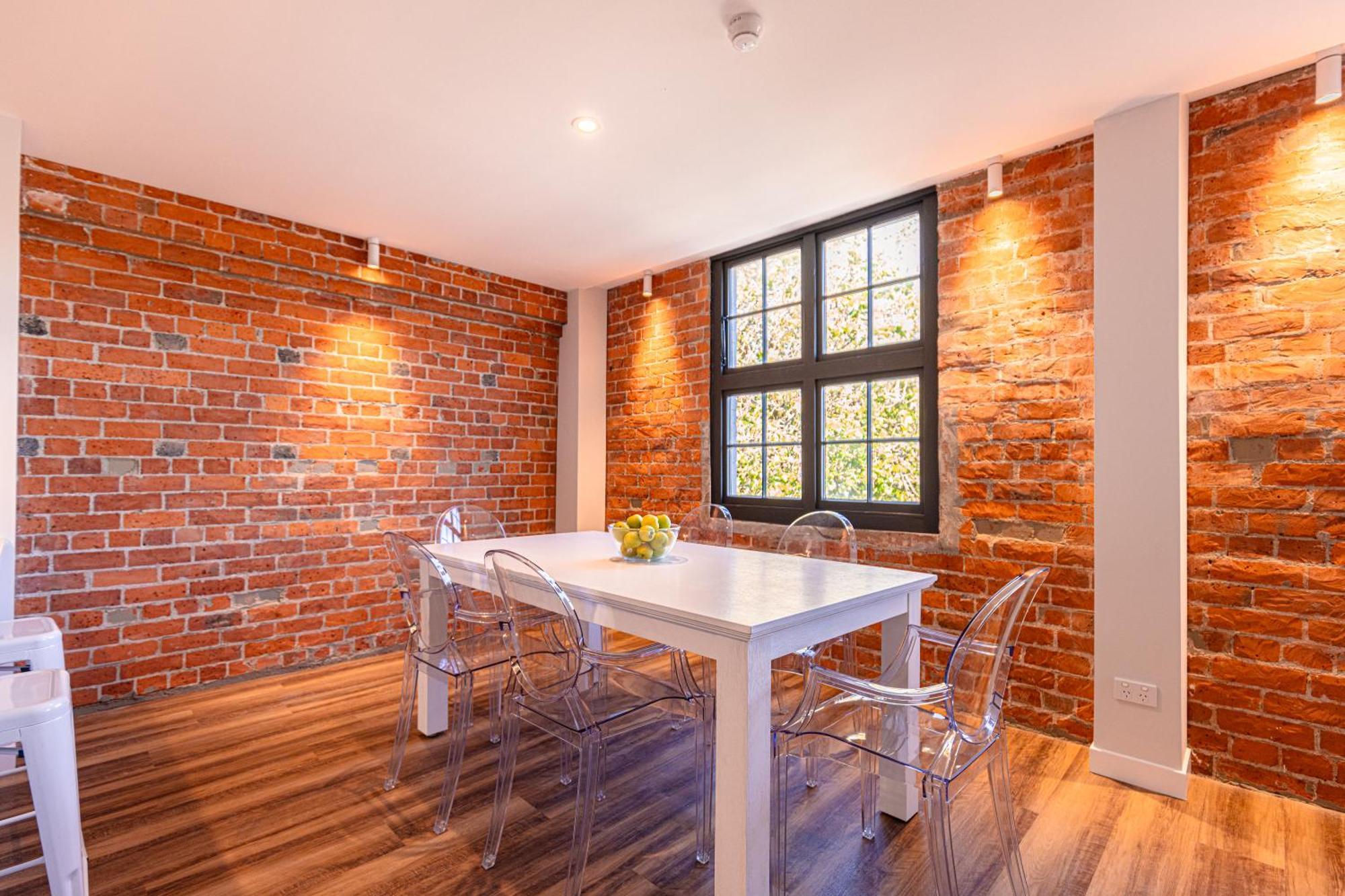 Johnston Apartments - Award-Winning Building, Your Unforgettable Stay Whanganui Buitenkant foto