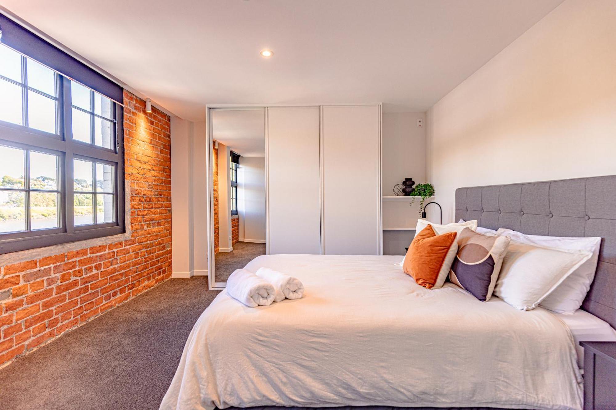 Johnston Apartments - Award-Winning Building, Your Unforgettable Stay Whanganui Buitenkant foto