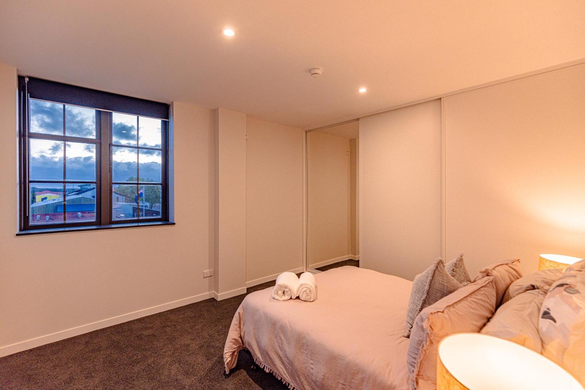 Johnston Apartments - Award-Winning Building, Your Unforgettable Stay Whanganui Buitenkant foto