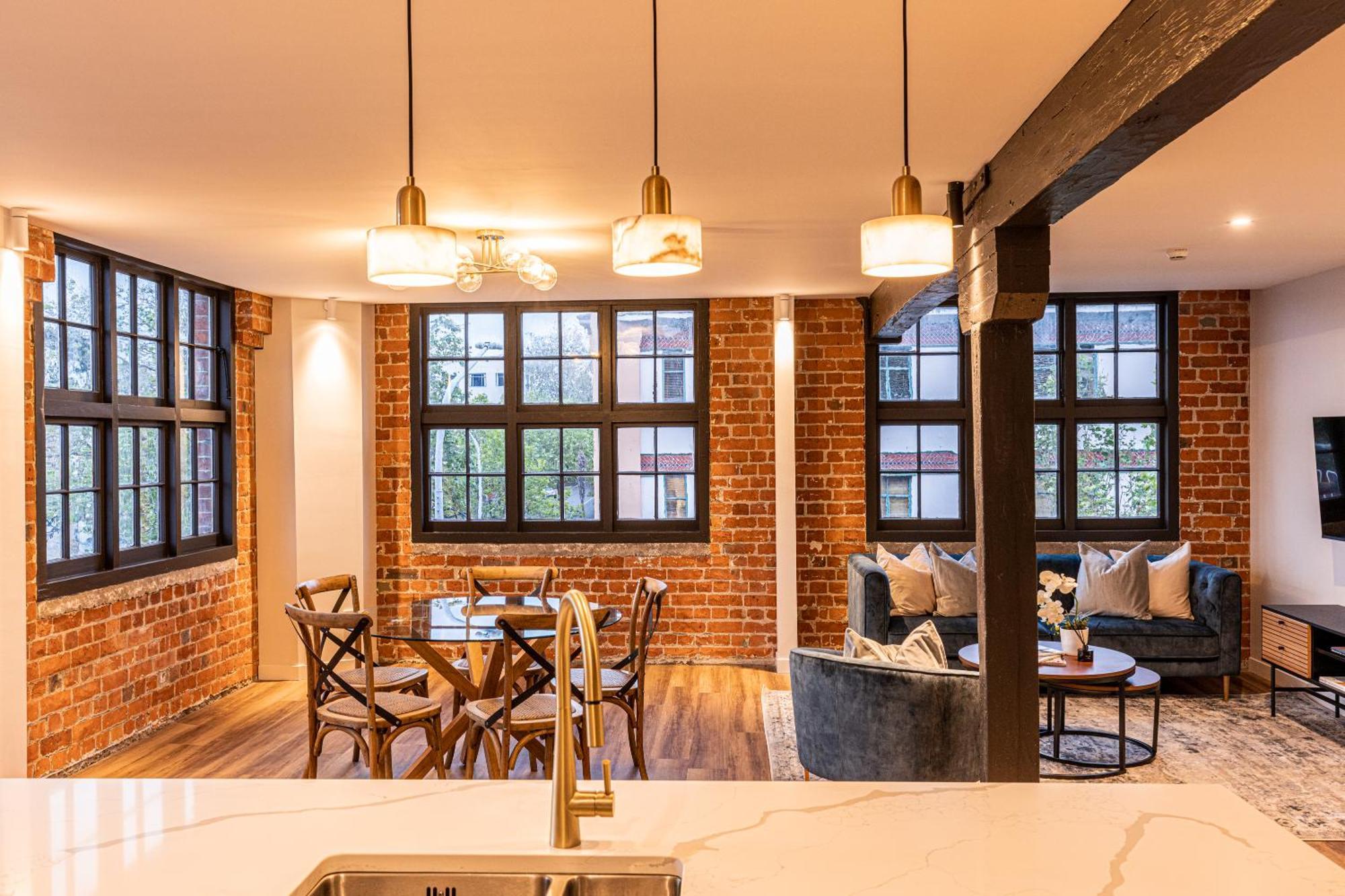 Johnston Apartments - Award-Winning Building, Your Unforgettable Stay Whanganui Buitenkant foto